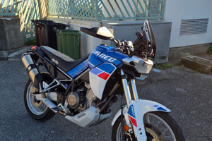 Aprilia tuareg 660