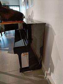 Pianoforte verticale Yamaha U1G Silent