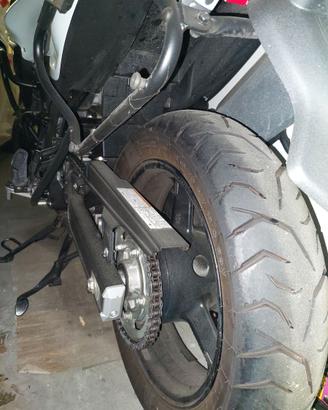 Suzuchi Vstrong 650 cc