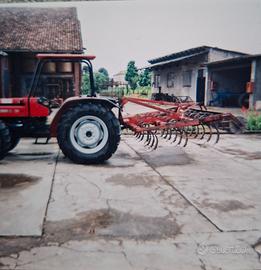 Coltivatore con molle quadre