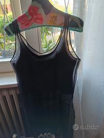 copricostume nero in chiffon