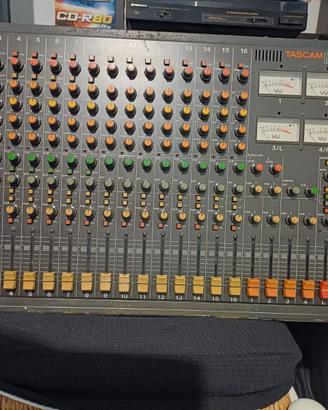 Mixer Tascam M216 + Flight Case