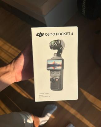 DJI Osmo Pocket 4 Creator Combo