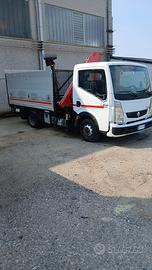 Nissan maxity