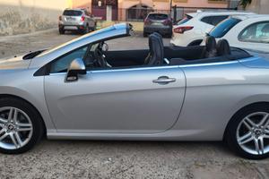 Peugeot 308 cabrio coupè feline
