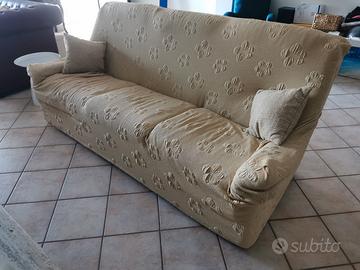 Comodo Divano a 3 posti
