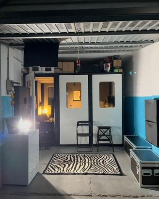 Cabina insonorizzata per registrazione