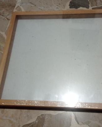 Cornice 3d con vetro 40x40 centimetri 