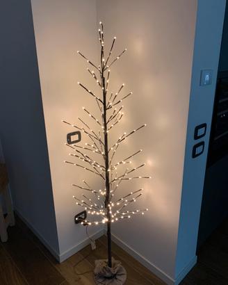 Albero illuminato a led