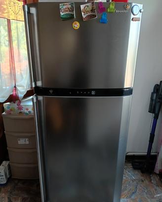 frigo sharp