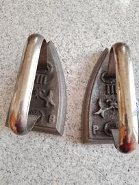 Antichi ferri da stiro in ghisa