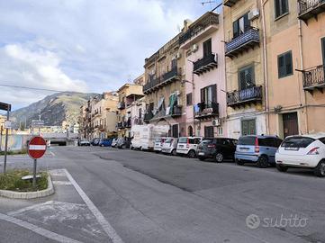 2 LOCALI A PALERMO