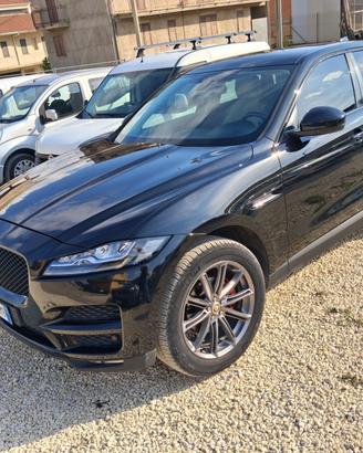 Jaguar F-Pace 2.0 D 180 CV R-Sport catena fatta tu