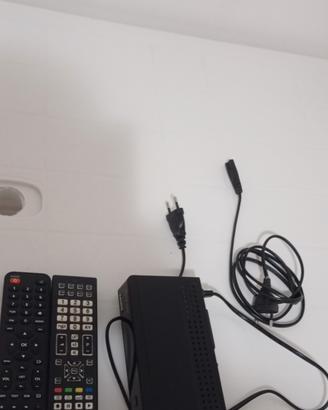 2 TV Plasma .od vecchio 24"" e 32" più Decoder