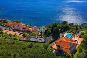 VILLA SINGOLA A IMPERIA