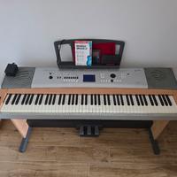 Pianoforte Digitale Yamaha DGX-630 