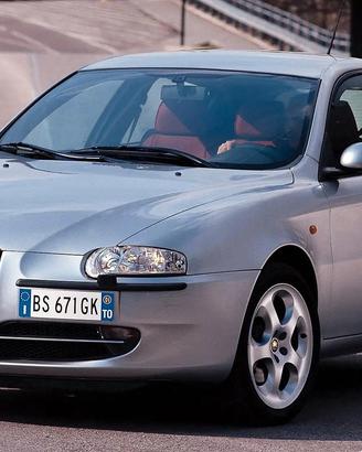 interessato a pezzi di ricambio per Alfa Romeo 147