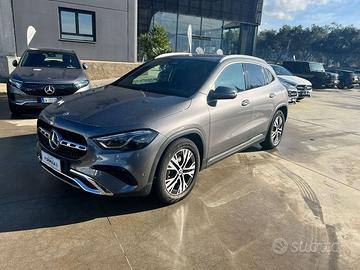 Mercedes-Benz GLA 200 d Automatic Progressive...