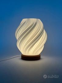 Lampada da tavolo moderna