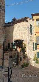 MONTEDINOVE Casa indipendente con veranda regolare