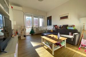 Terzo ed ultimo piano. No ascensore.