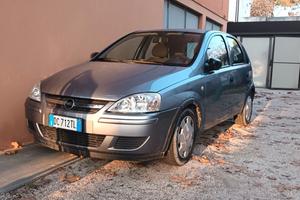 OPEL AGILA IN BUONO STATO MAI INCIDENTATA