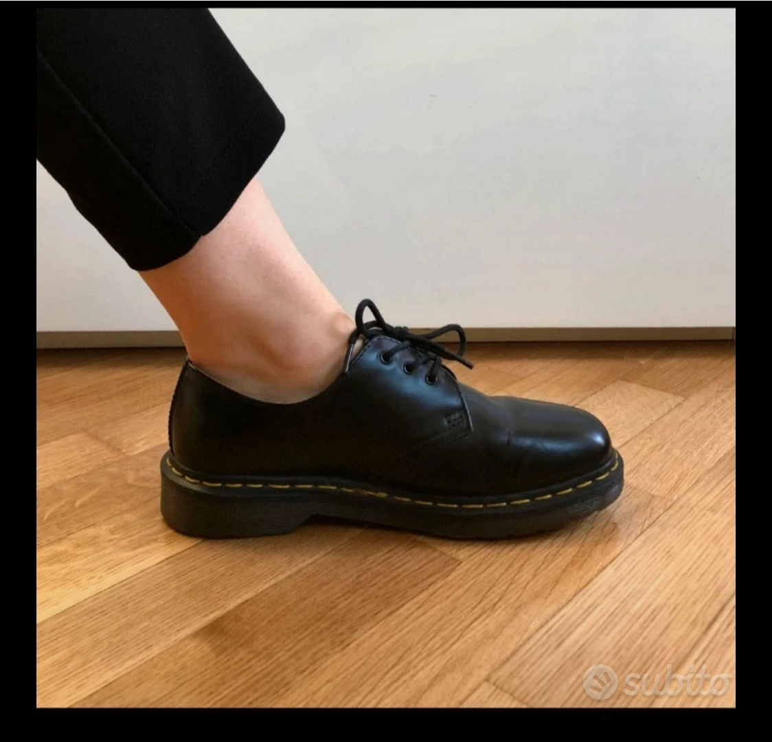 Dr martens nere outlet basse