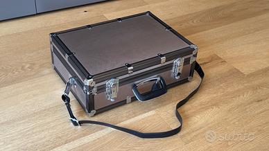 Valigia fotografica in metallo Hakuba