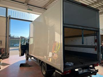 Allestimento a terra per iveco daily