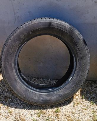 Gomme 225/60/17