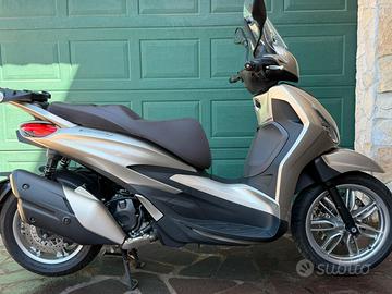 Piaggio Beverly 400