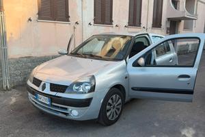 Clio 1.2 16V 2001