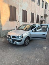 Clio 1.2 16V 2001