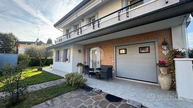 BIFAMILIARE A CASIER