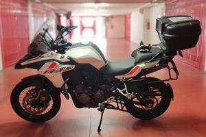 Benelli TRK 502 x