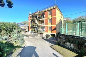 3 LOCALI A POZZUOLI