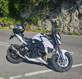 Suzuki GSX S 750 Yugen Carbon