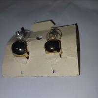 Orecchi a mezzo cerchio   e ( con canna da fucile