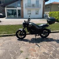 Benelli Leoncino 125