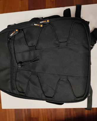 Zaino per fotocamere Amazon Basics