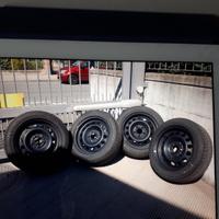 gomme invernali con cerchi per BMW