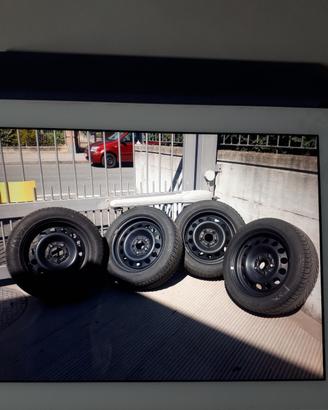 gomme invernali con cerchi per BMW