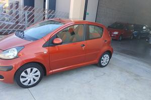 Toyota Aygo 1.0 12V VVT-i 5 porte Orange Connect