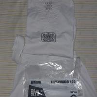 Dobok taekwondo completo di cintura