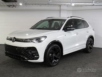 Volkswagen Tiguan R Line in ricambio