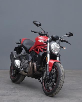 DUCATI Monster 821