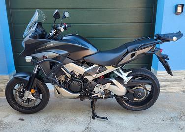 HONDA CROSSRUNNER 800