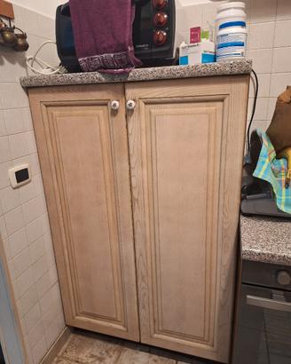 Credenza Cucina in Legno con Piano in Granito 