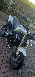 Triumph Street Triple 695