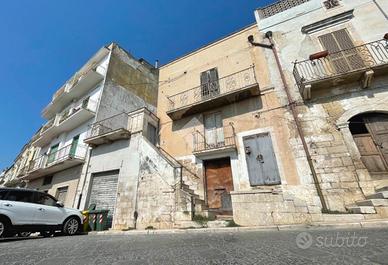 CASA INDIPENDENTE A CANOSA DI PUGLIA